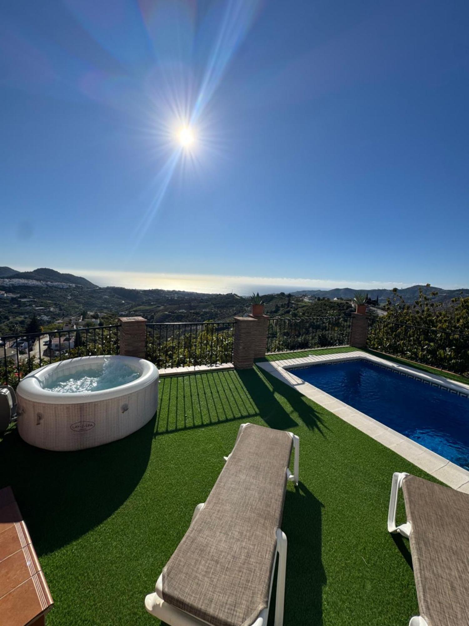 Villa En Frigiliana Con Piscina, Jacuzzi Y Espectaculares Vistas Exterior foto